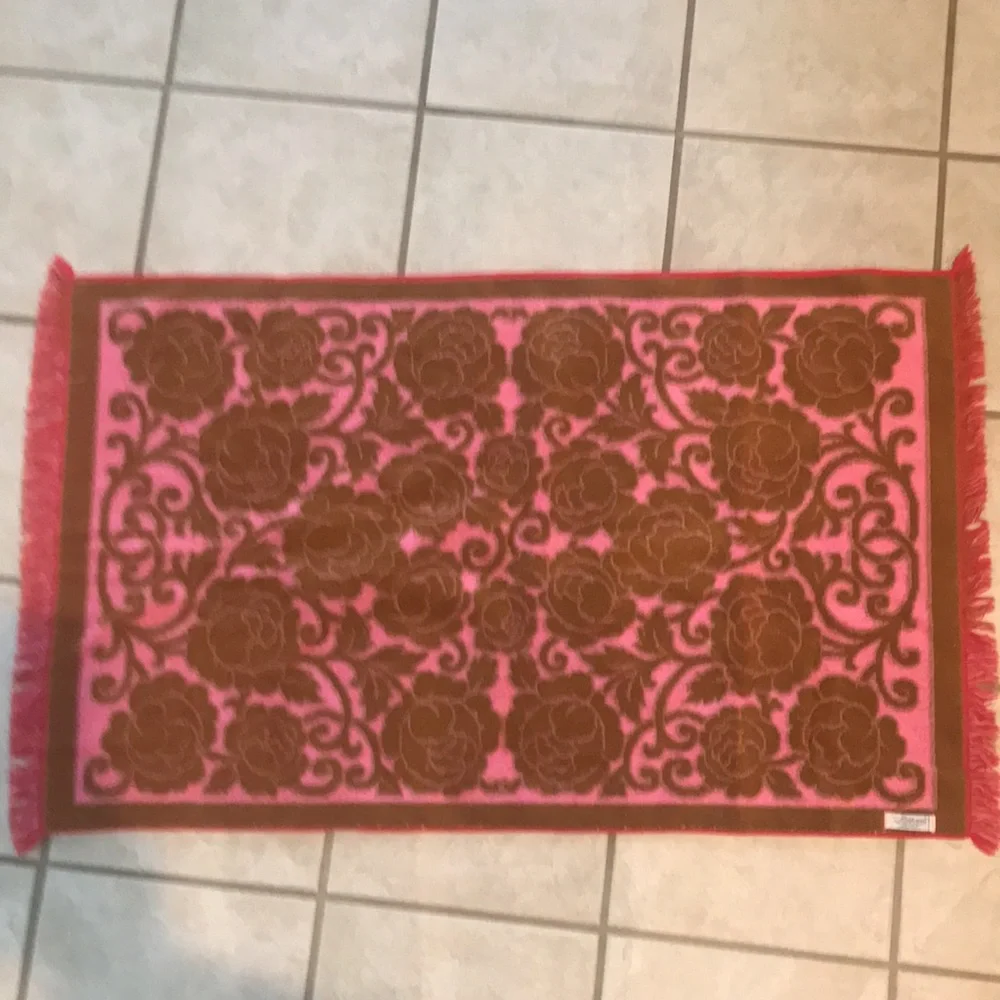 Vintage Fieldcrest Made USA Red Pink Floral Brown Fringe Bath Towel